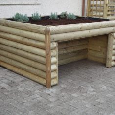 Planter with Wheelchair Access