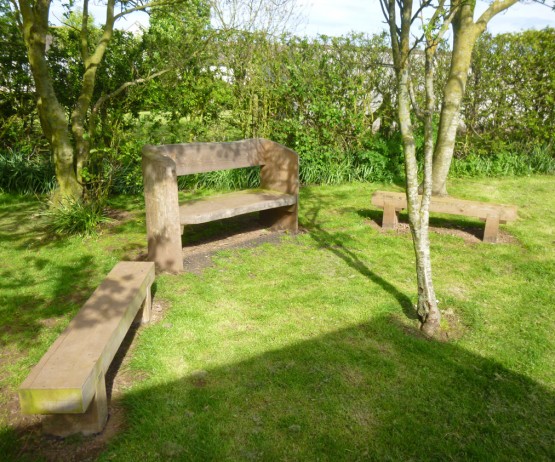 Rustic Log Bench for school playgrounds Rustic Log Bench for play parks