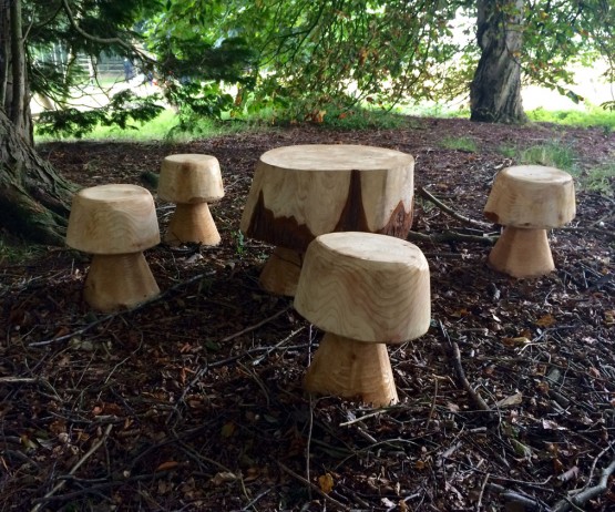 mushroom table detail