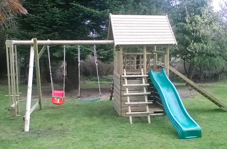 Garden Play Fort with swing extension