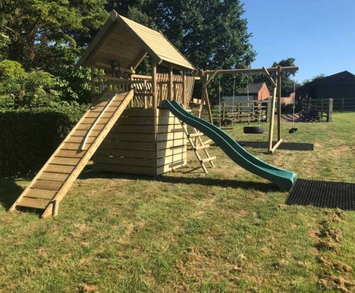 garden play product listing Fort with bridge and DFX