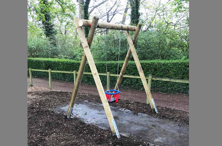 Single Swing Frame with Toddler Seat