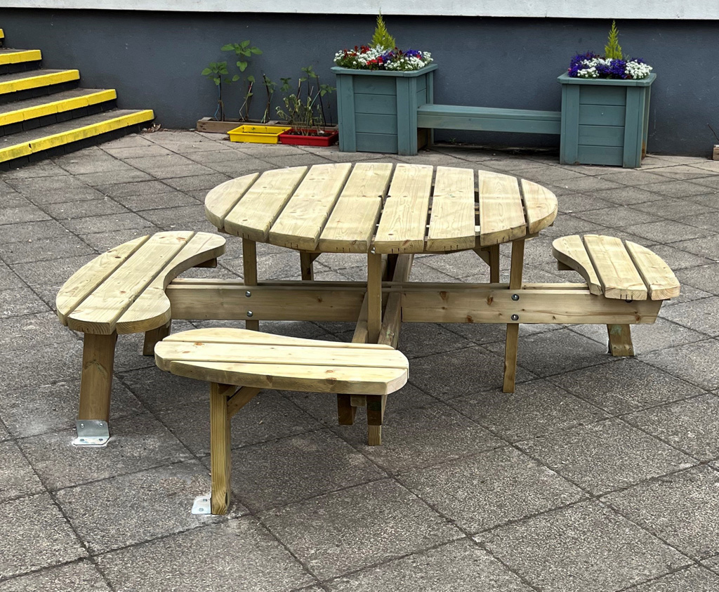 Wheelchair Accessible Picnic Table - Image 3