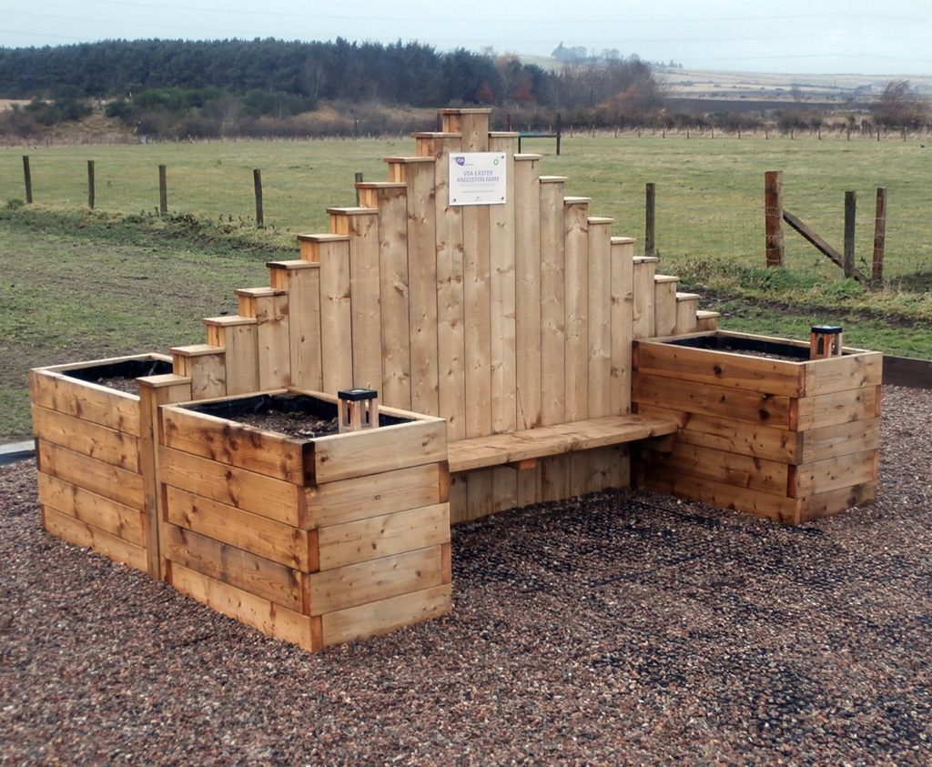 Throne Planter - Image 11