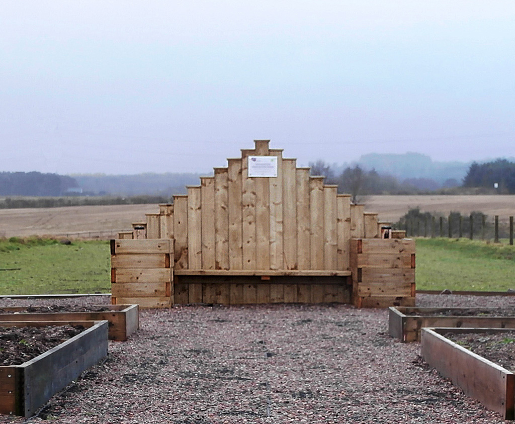 Throne Planter - Image 14